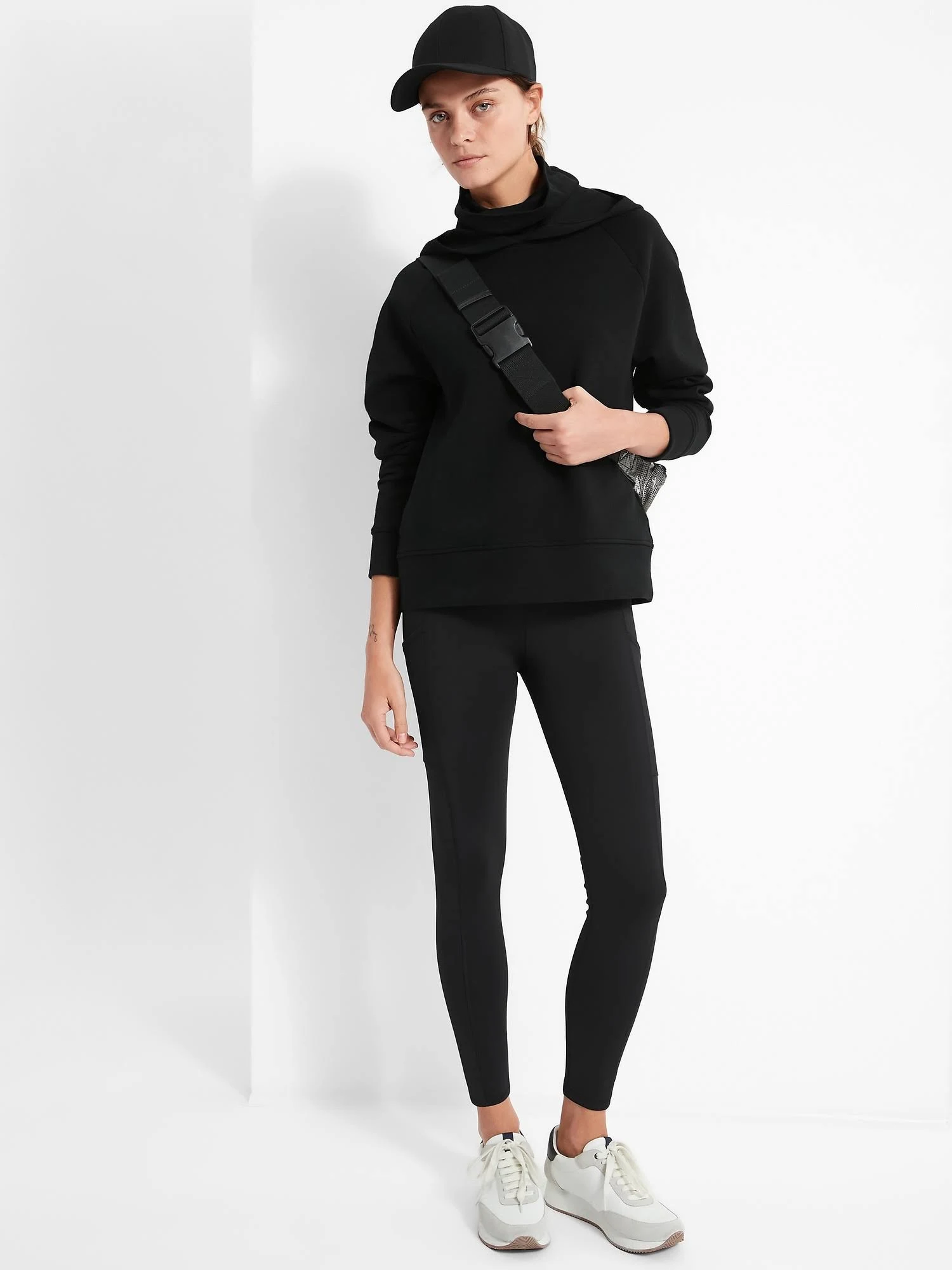 Banana Republic Women's on The Go 7/8 Legging Black Size M