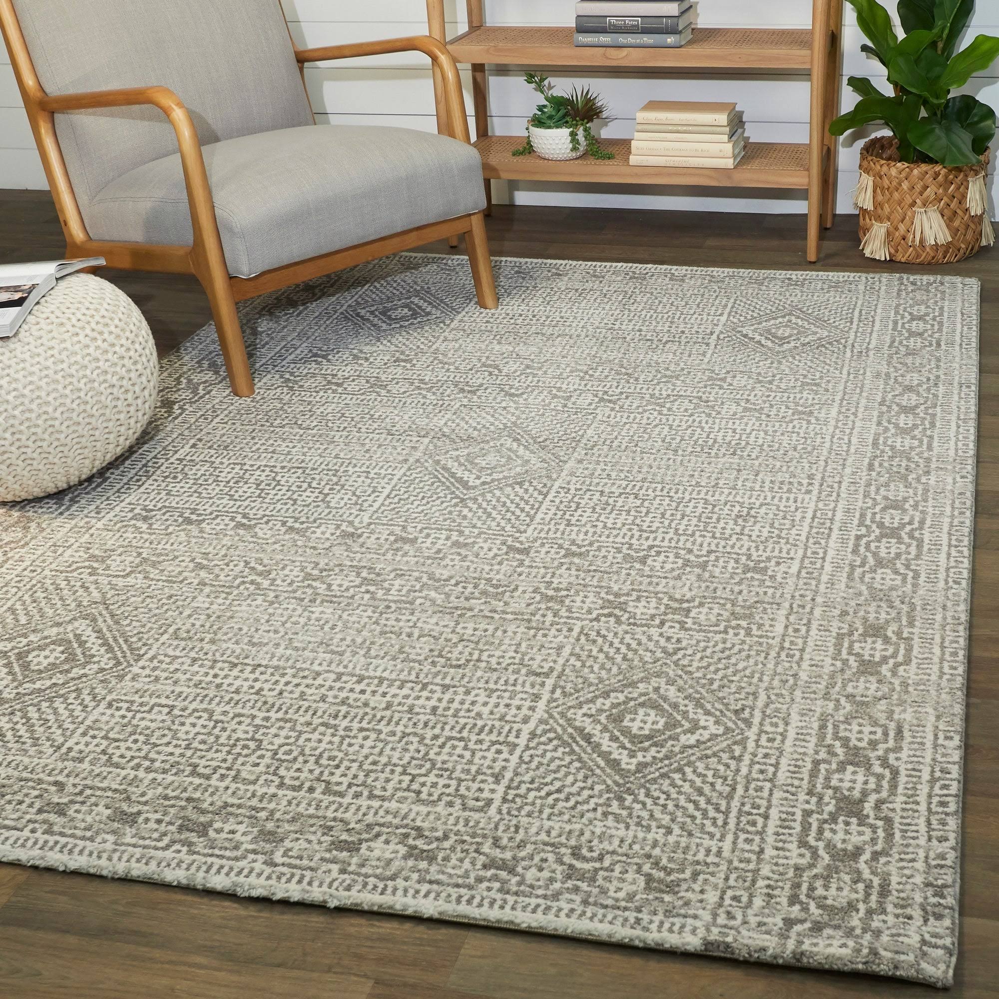 Berlage Transitional Area Rug - Grey - 5&3x22 x 7&