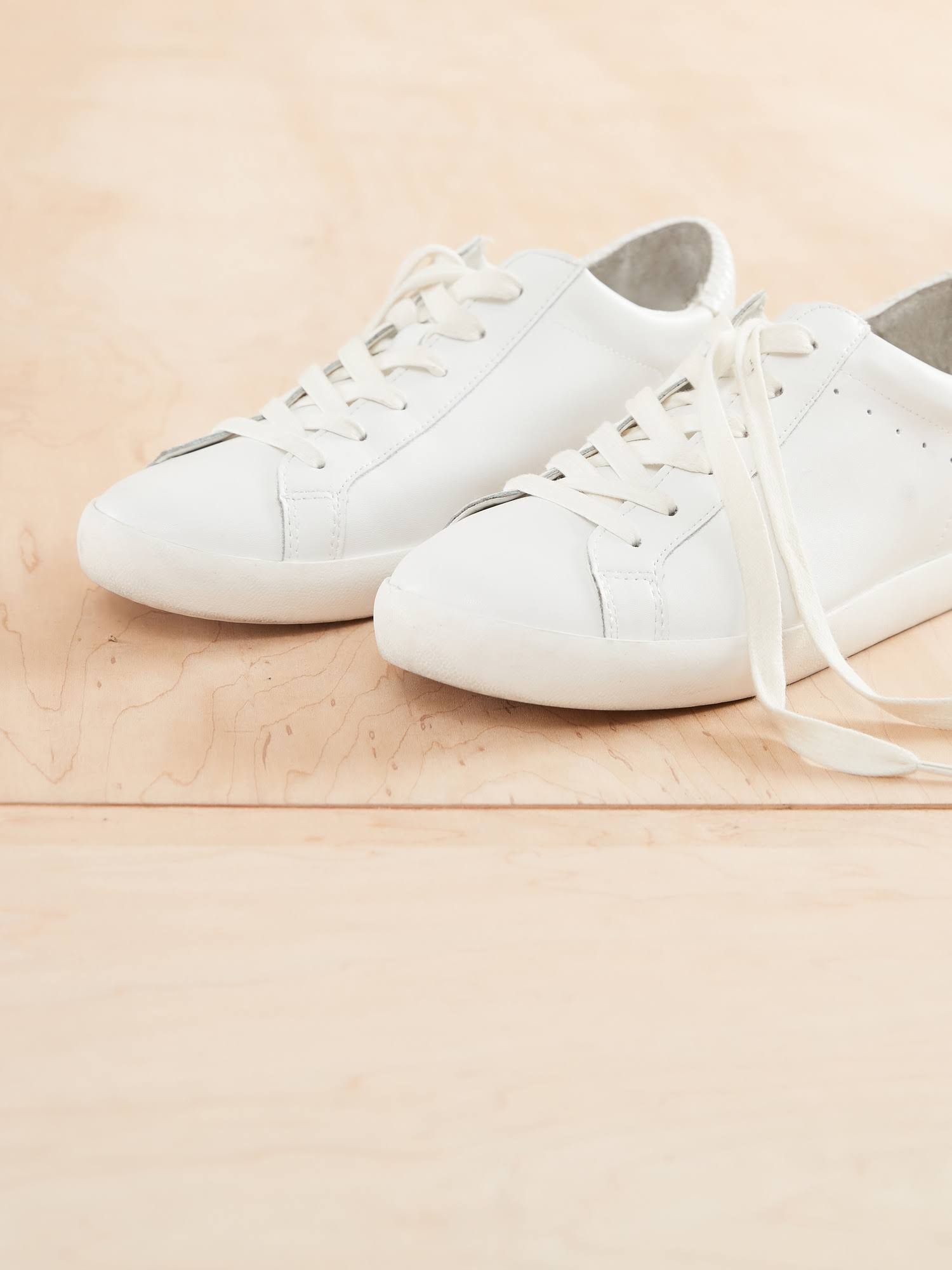 Banana Republic Women's Essential Sneaker White Leather Size 11
