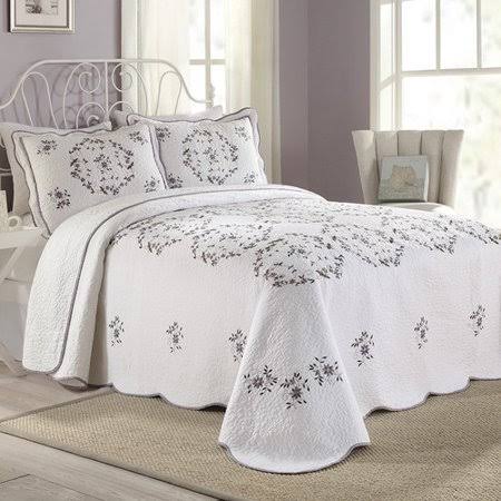 Benfield Single Reversible Quilt August Grove Size: King Quilt