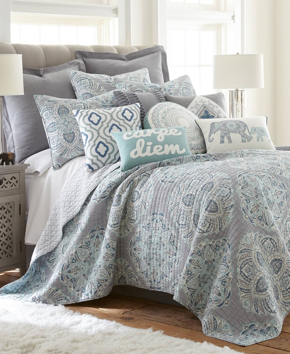 Levtex Home Tania King Quilt Set Grey WGL1s