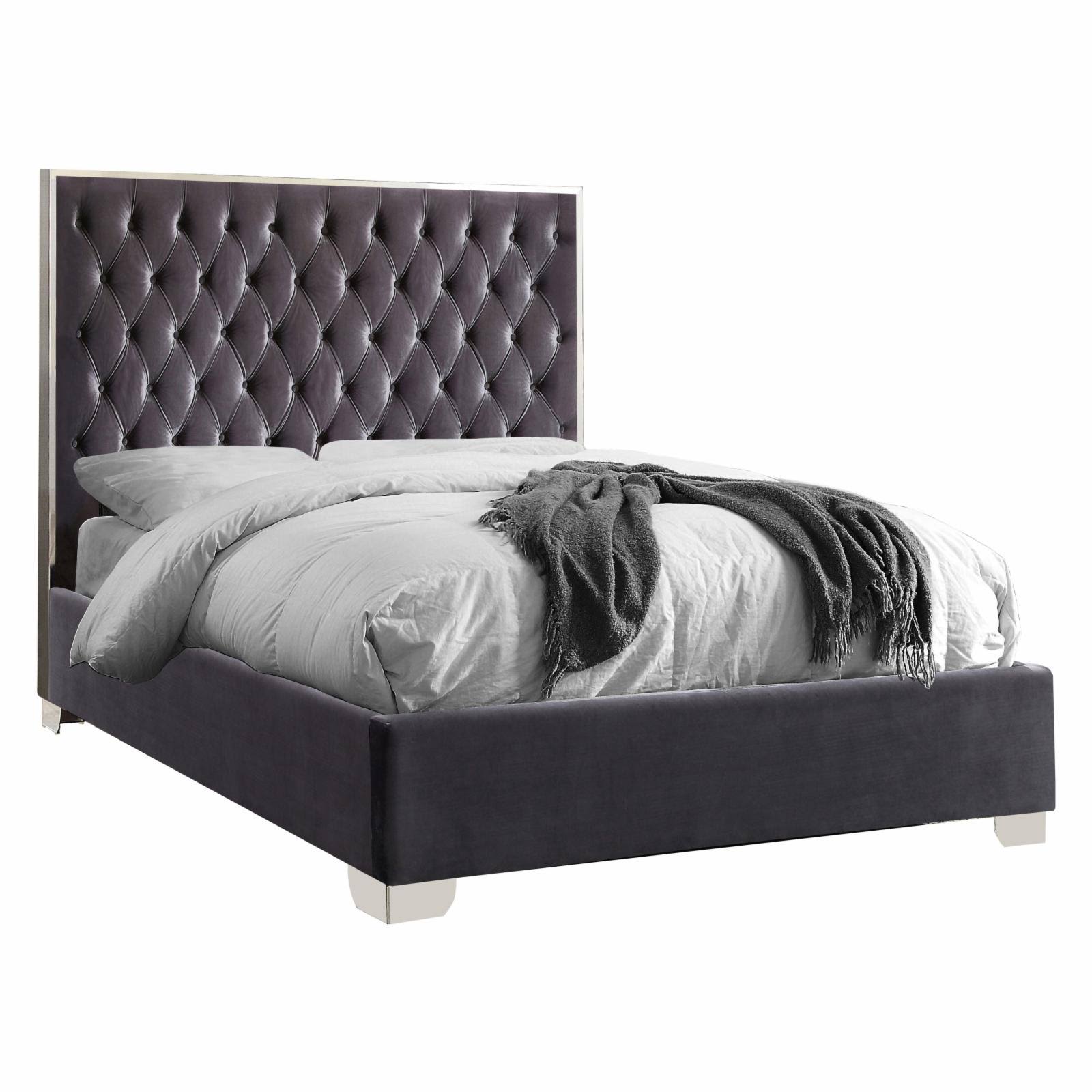 Meridian Furniture Lexi Grey Velvet Queen Bed WGL1s