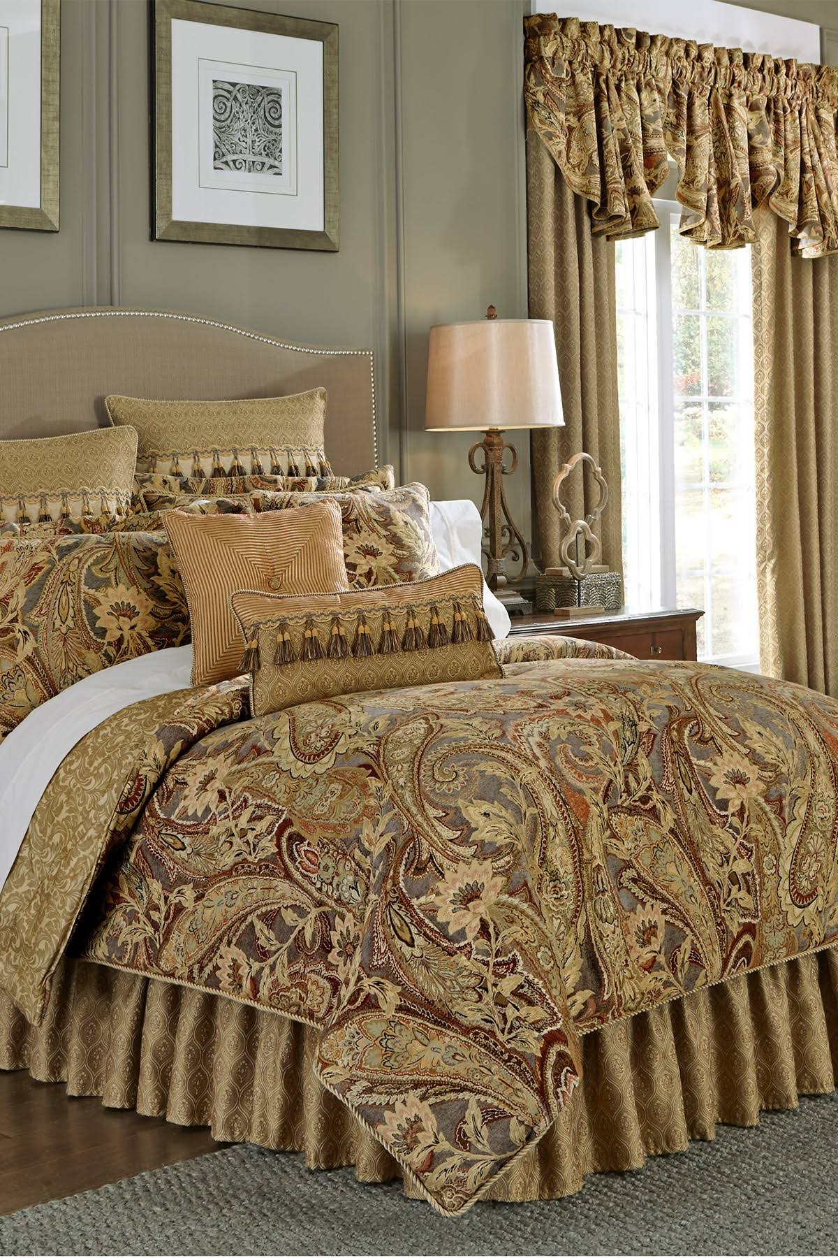 Croscill Ashton Comforter Set - Multi - King - WGL-1-s