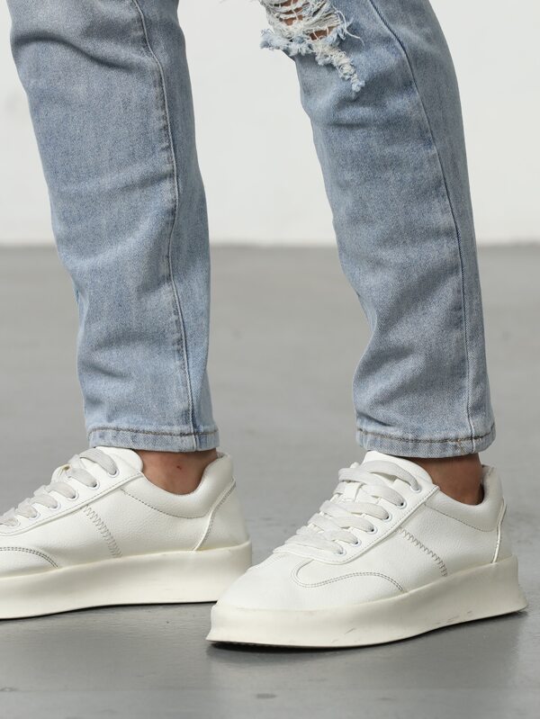 Men Cotton Slant Pocket Ripped Jeans