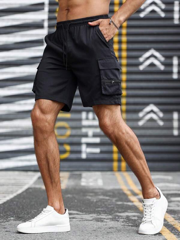 Men Flap Pocket Drawstring Waist Cargo Shorts