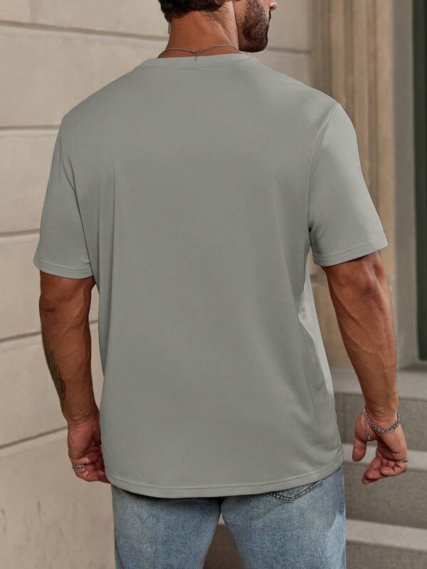 Men Solid Pocket Patched Tee