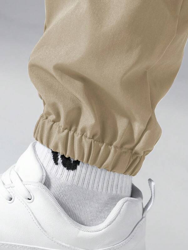 Men Flap Pocket Side Drawstring Waist Cargo Pants