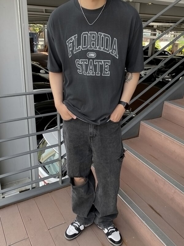 Men Cotton Letter Graphic Drop Shoulder Tee