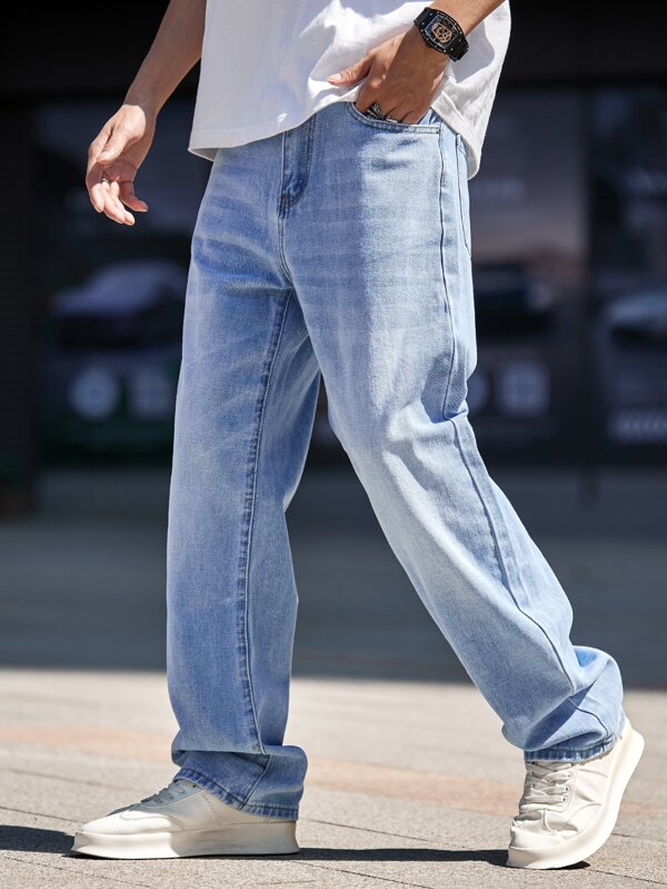Men Cotton Bleach Wash Straight Leg Jeans