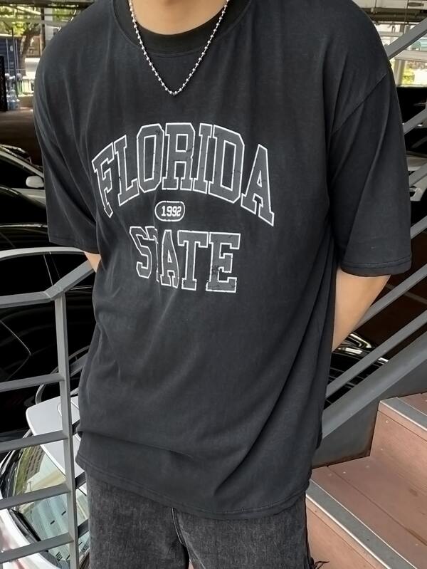 Men Cotton Letter Graphic Drop Shoulder Tee