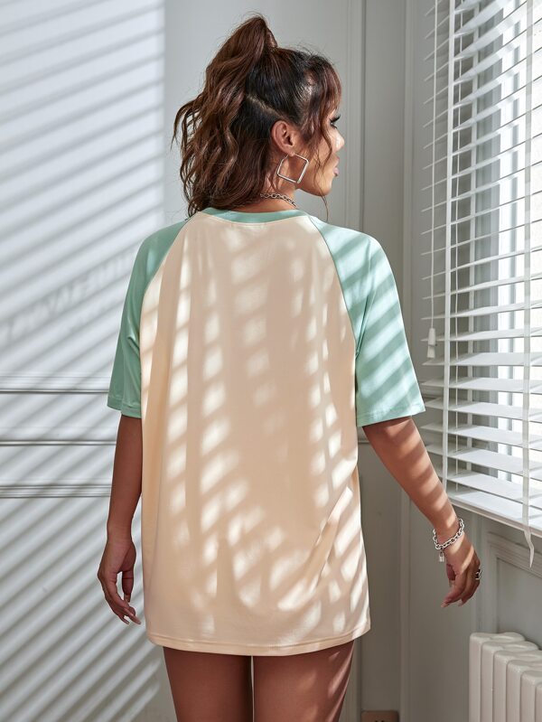 Raglan Sleeve Colorblock Graphic Tee