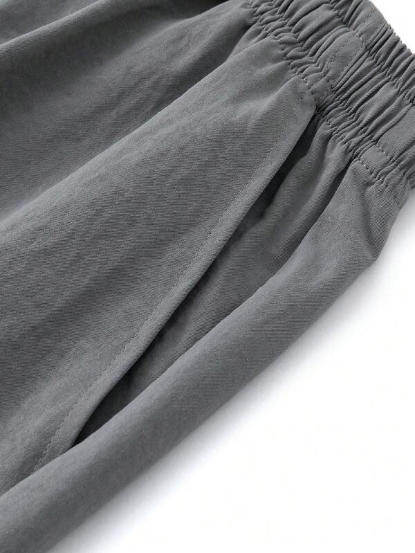 Men Drawstring Waist Straight Leg Pants