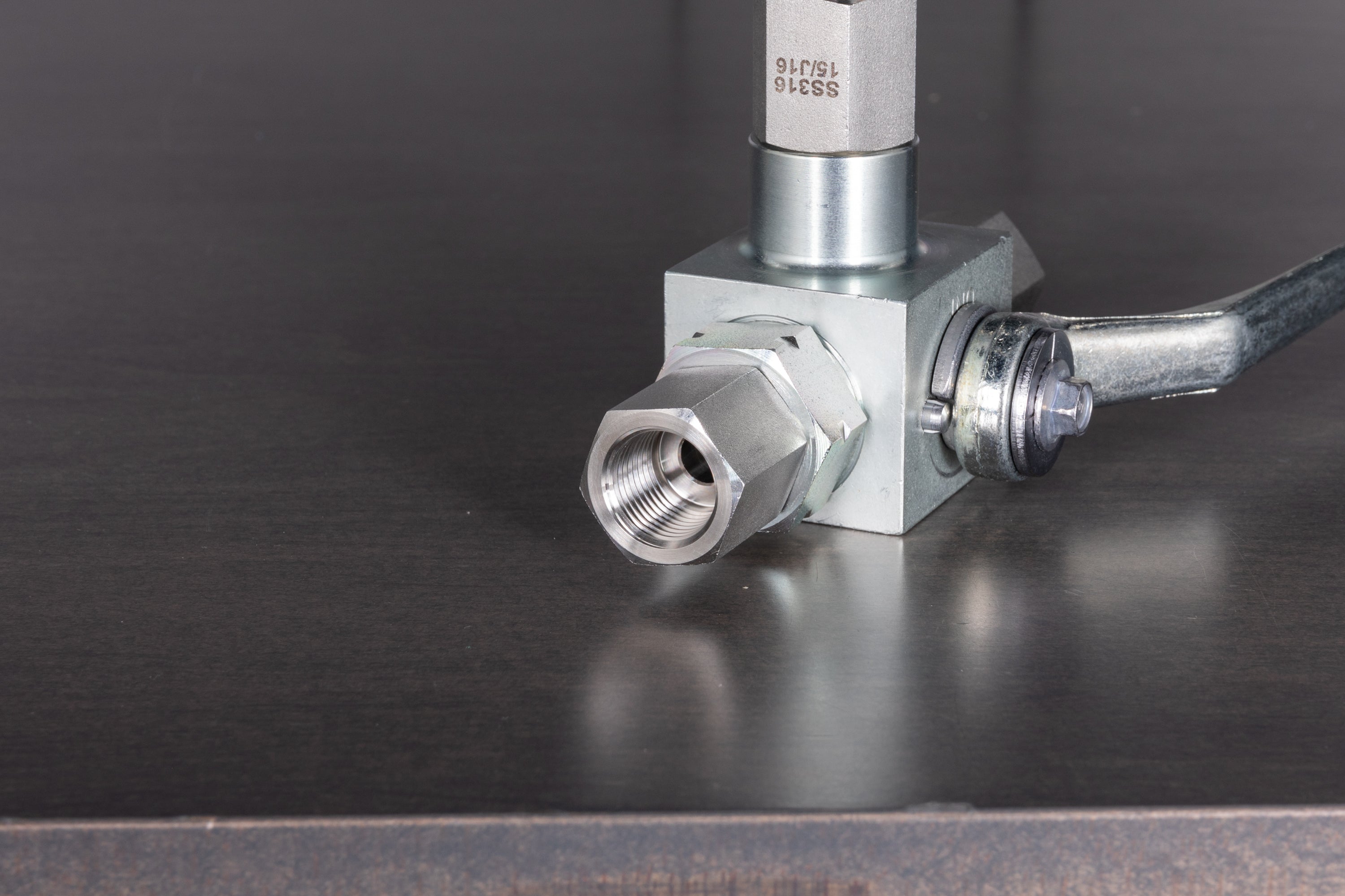 High Pressure 3 Way Valve high-pressure-3-way-valve