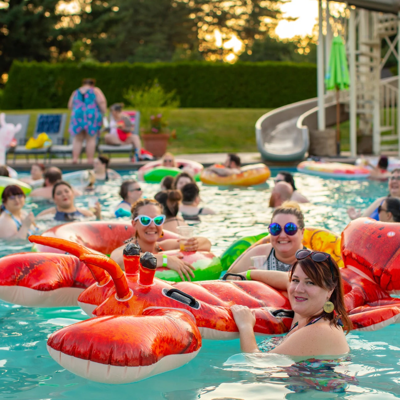 intex lobster ride on
