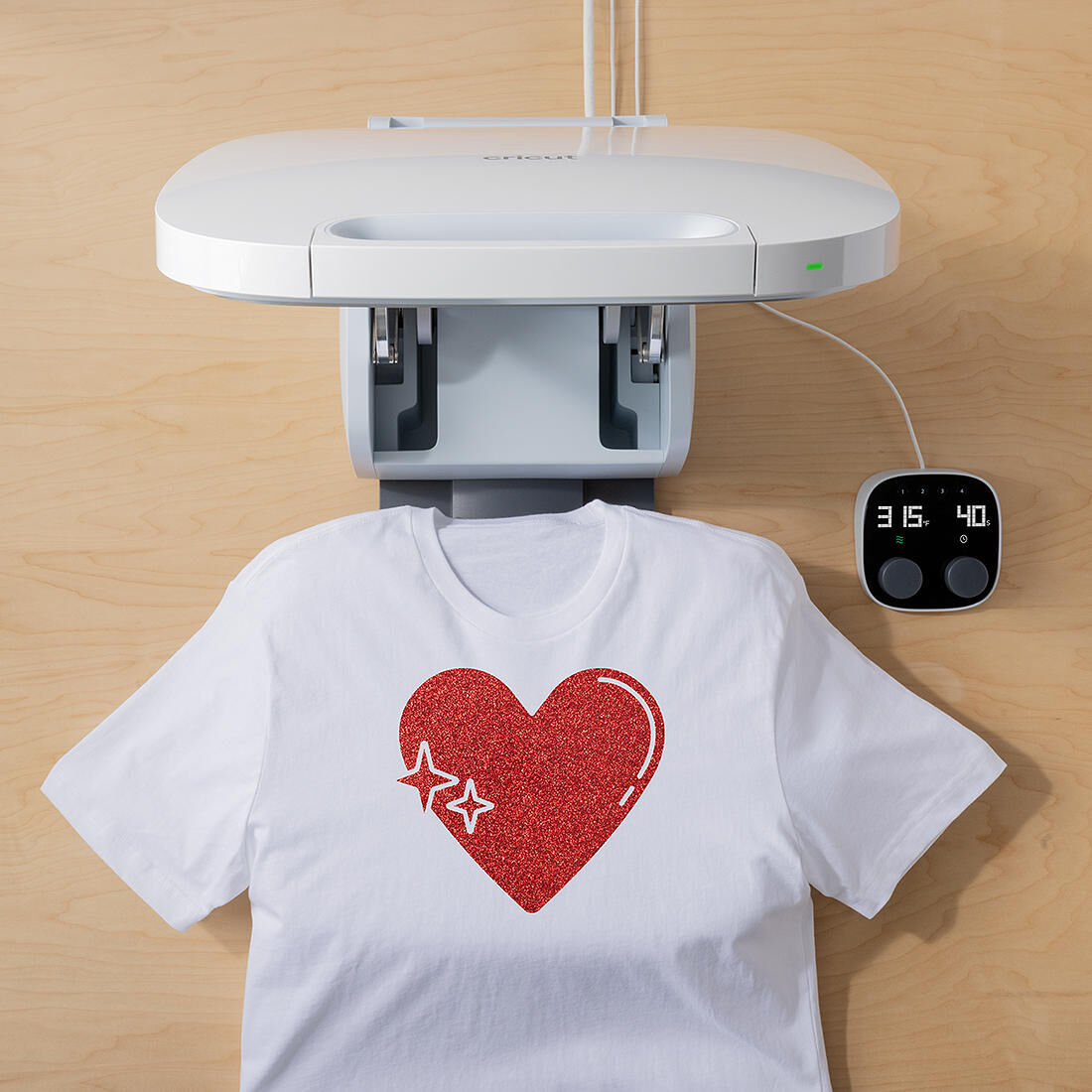 Smart Iron-On, Glitter, Red 5 ft