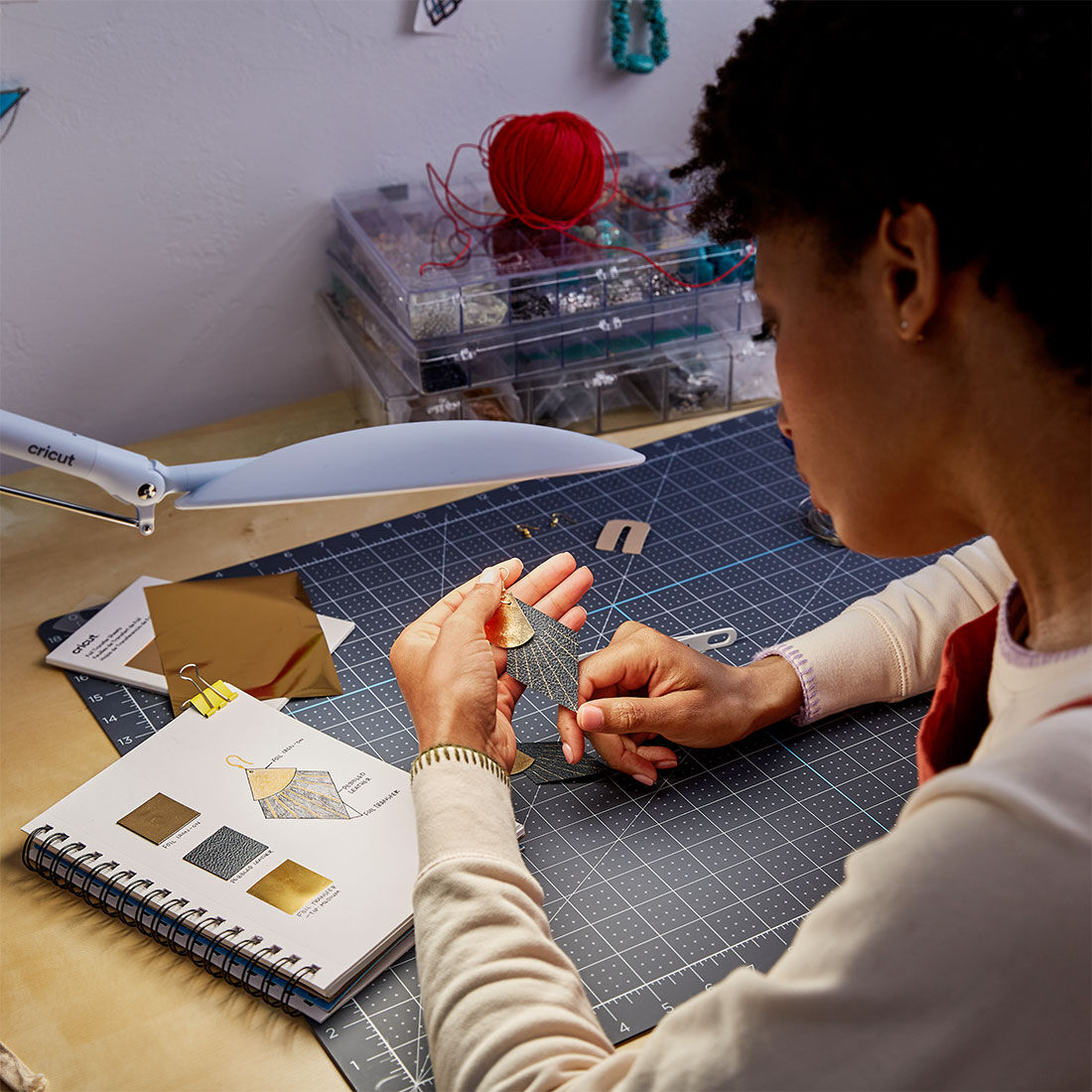 Cricut Bright™ 360, Ultimate LED Floor Lamp