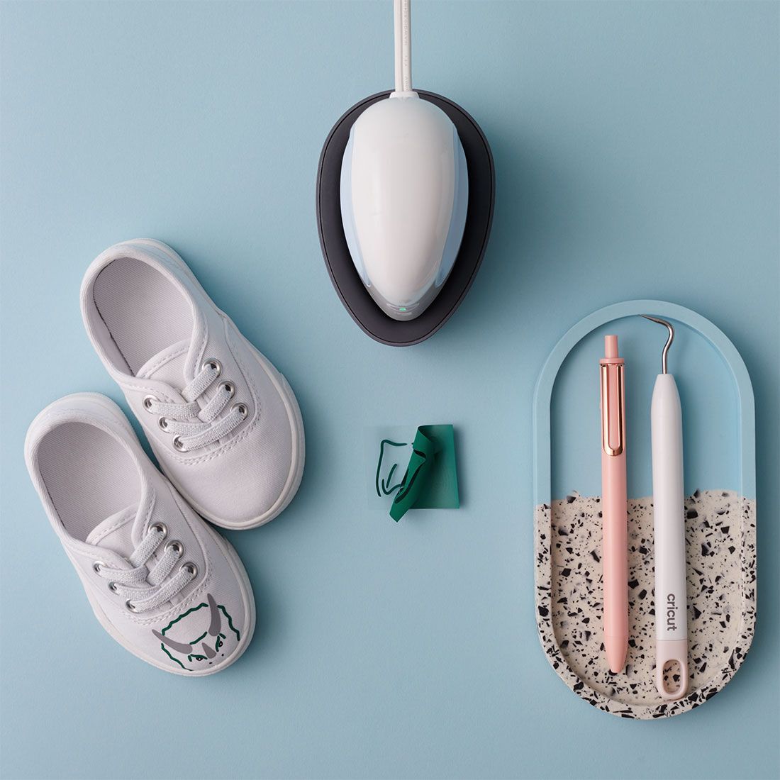 Cricut EasyPress Mini™, Zen Blue + Essentials Iron -On Bundle