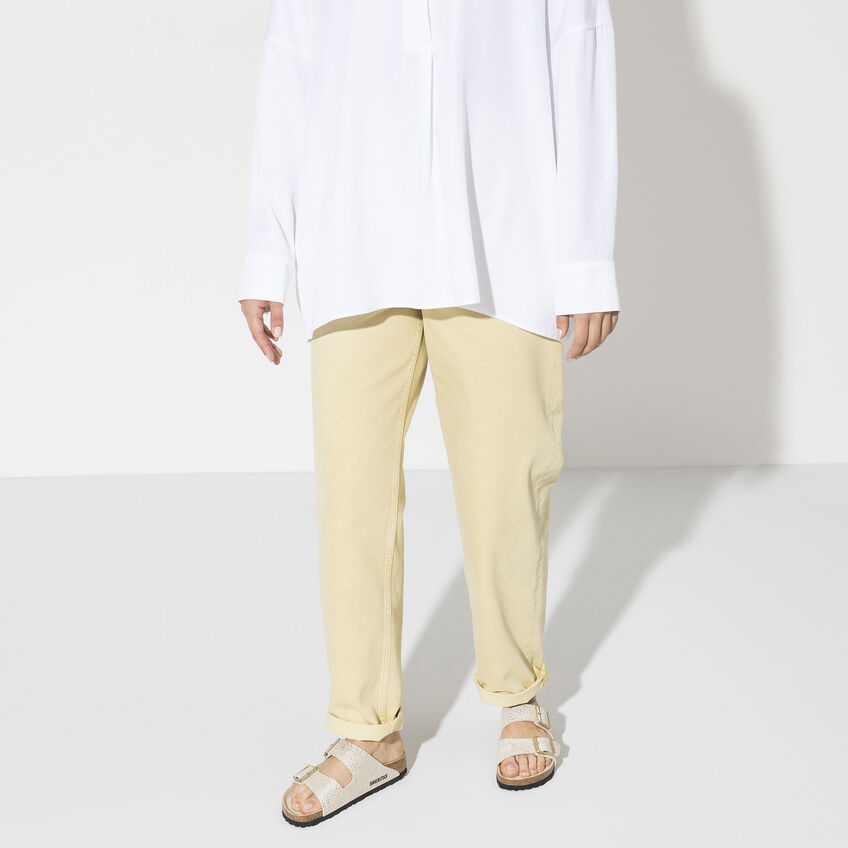 Arizona Micro Fibre Shiny Python Eggshell