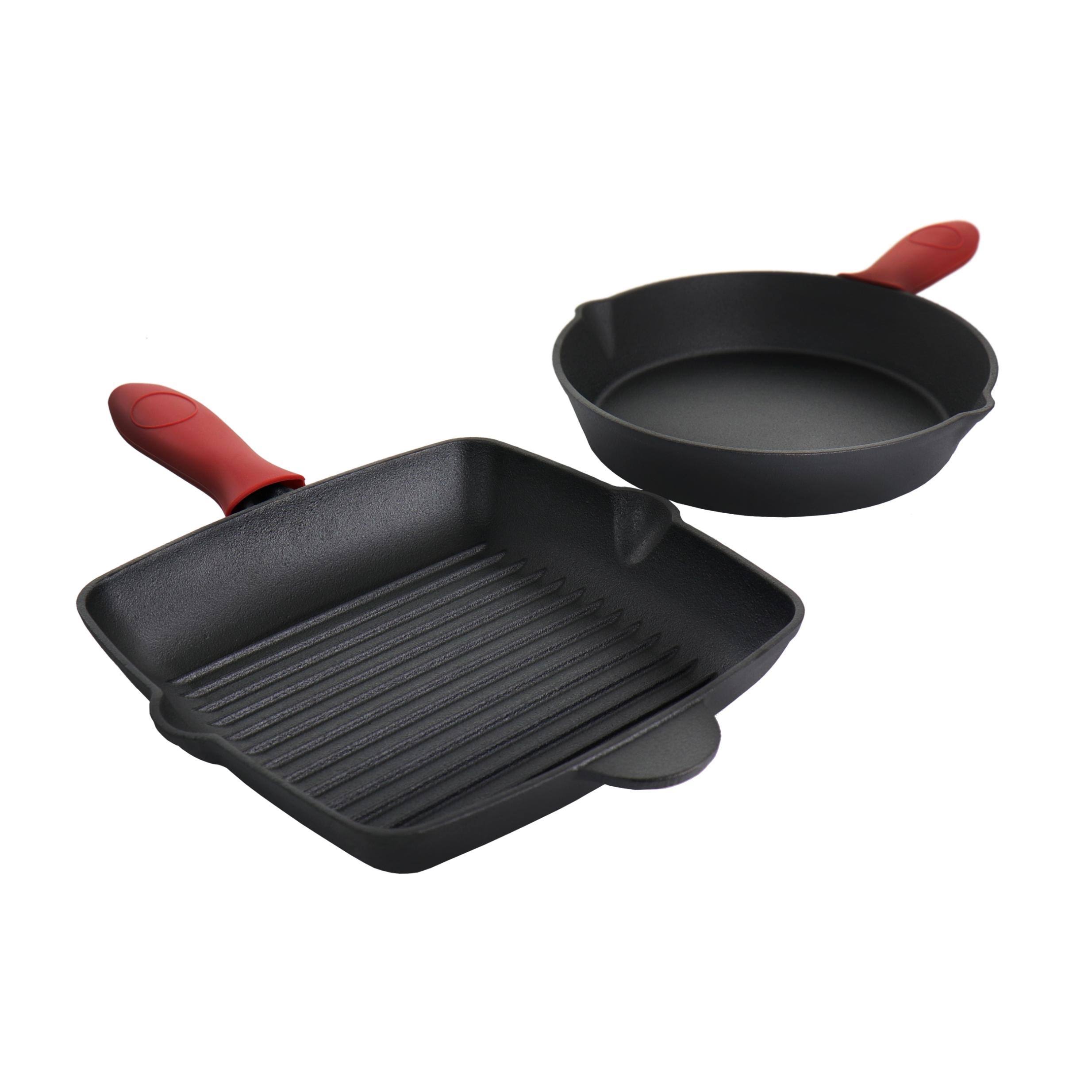 MegaChef PreSeasoned 4 Piece Cast Iron Set with Silicone Handles WXF02