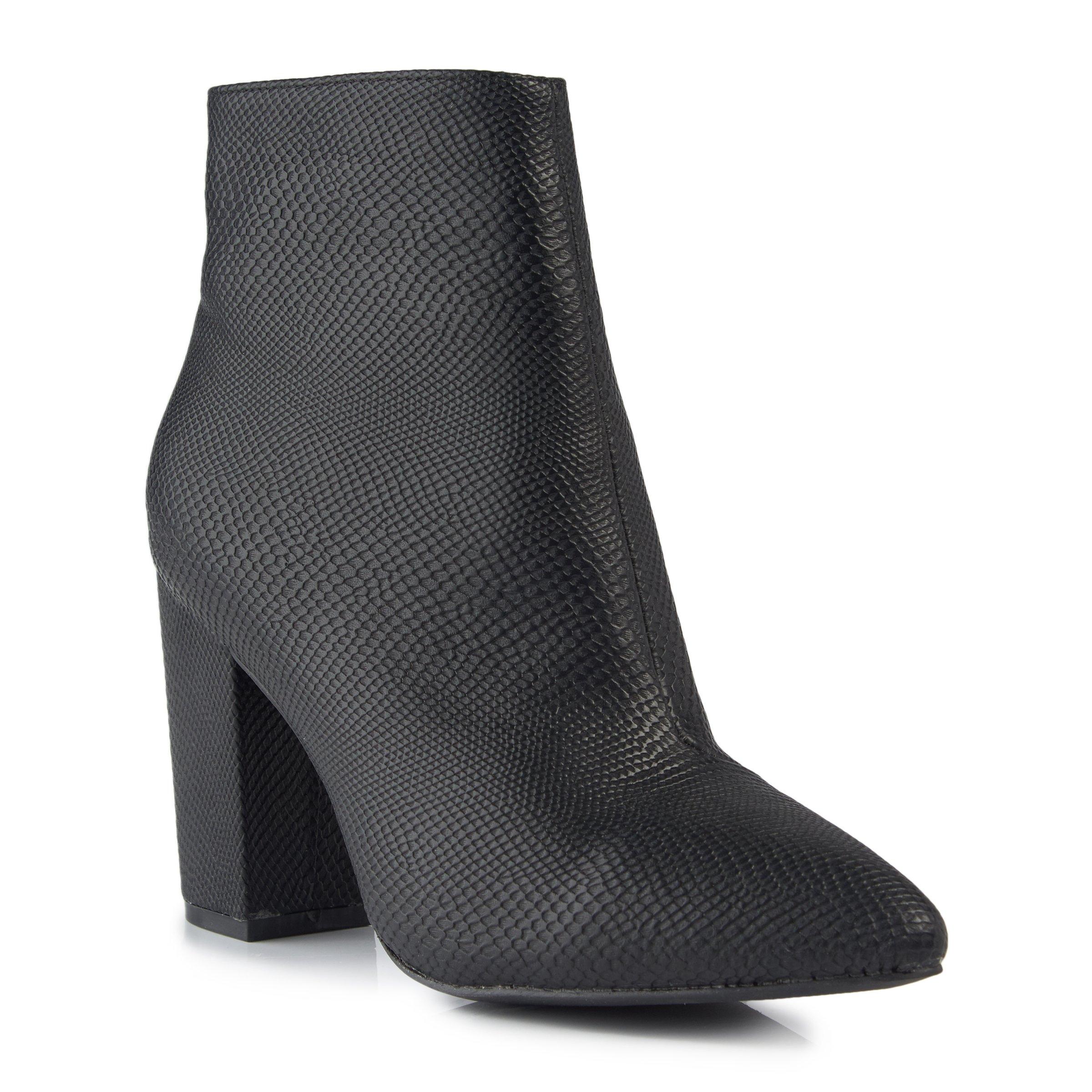 block heels truworths
