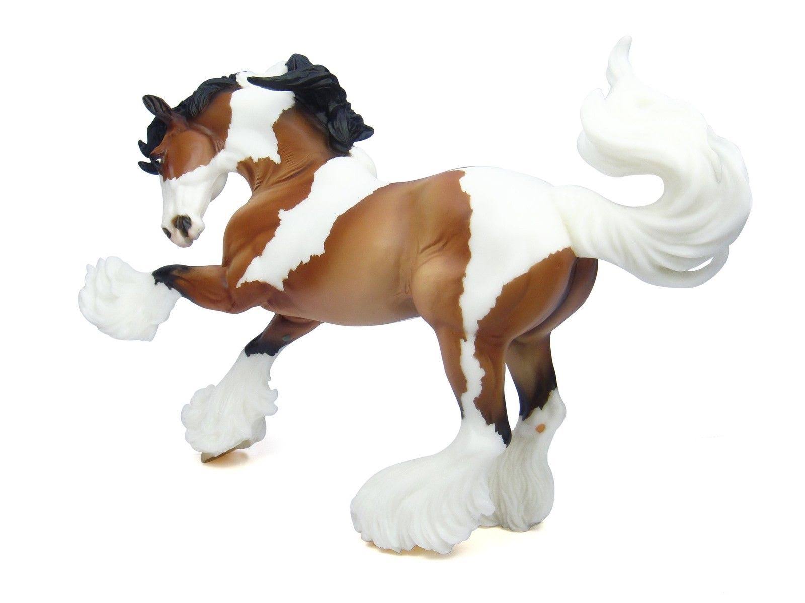 Breyer Traditional Series Gypsy Vanner Horse - WGL-03