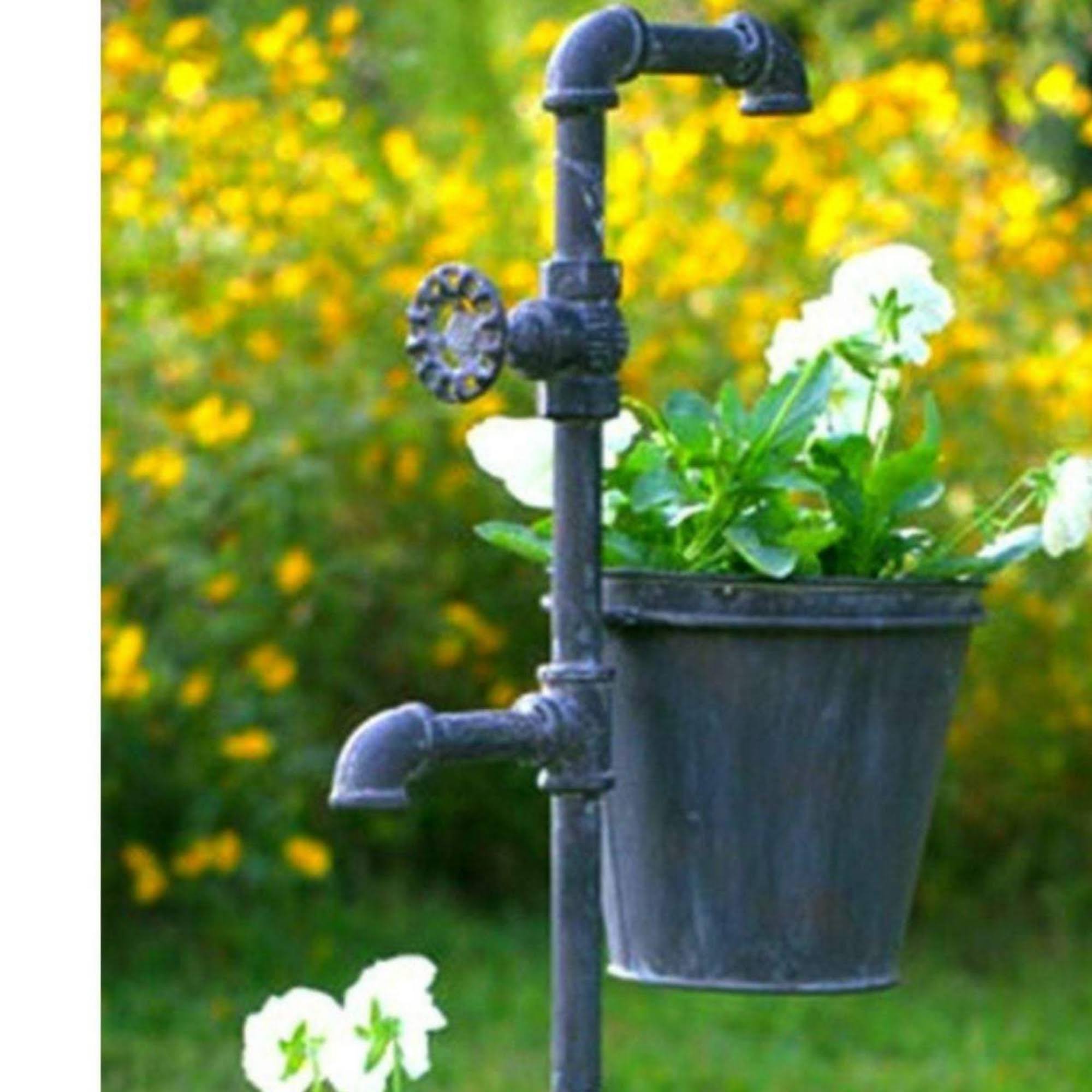 Faucet Garden Stake with Two Planters WGL03