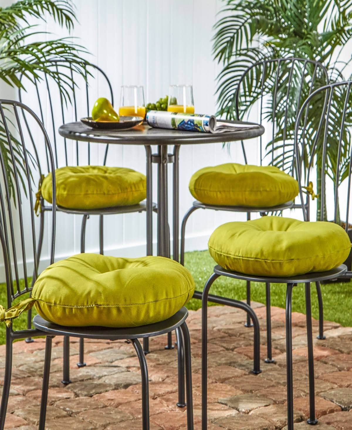 Greendale Home Fashions 15 in. Round Outdoor Bistro Chair Cushion Set ...