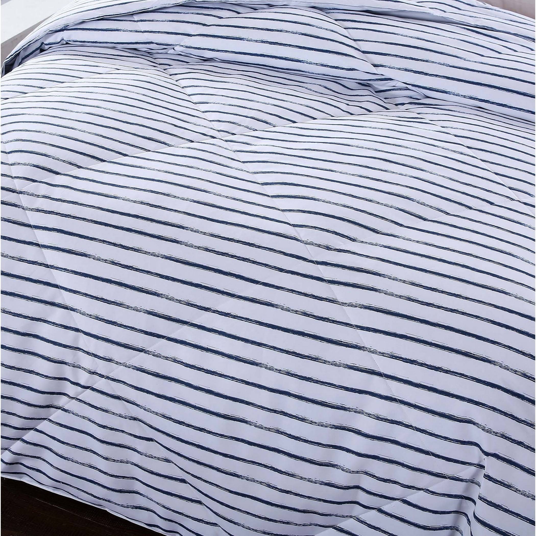 St. James Home Comforter Light Gray Nano Feather Comforter King WGL03