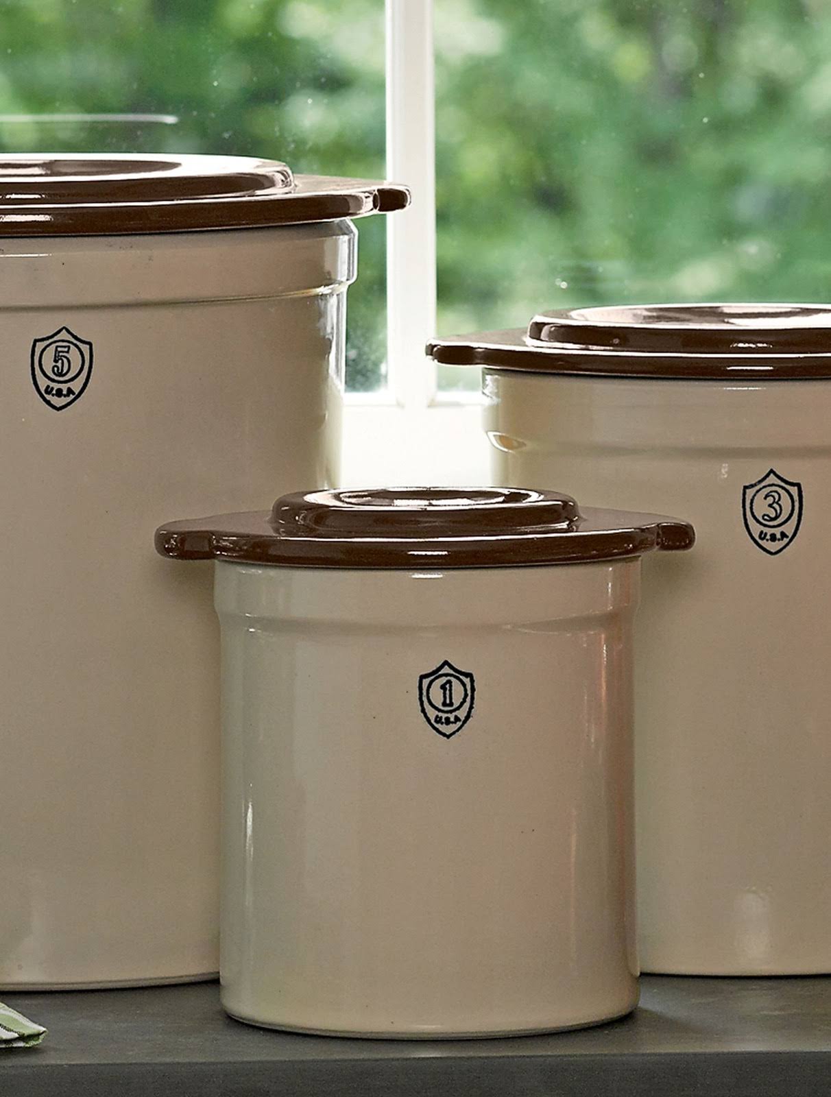 1Gallon Stoneware Pickling Crock WGL03