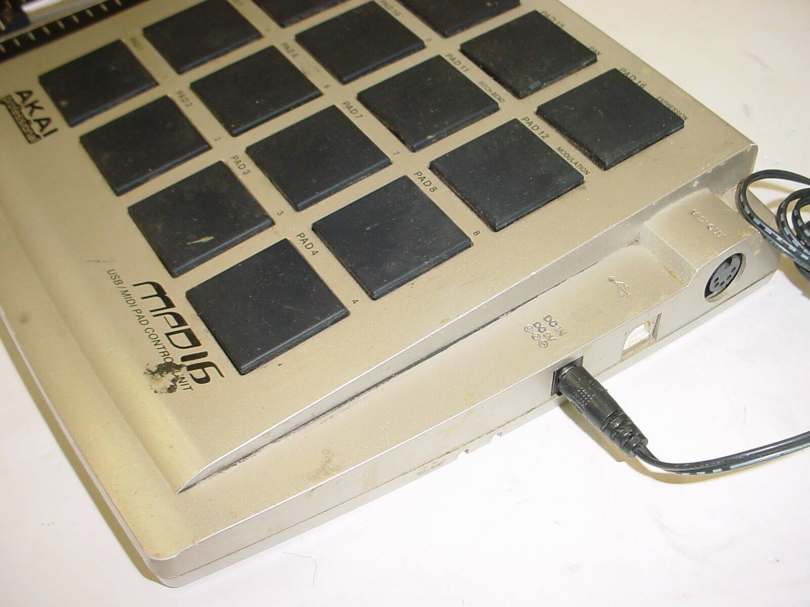 Akai Mpd16 USB / Midi Pad Control Unit Includes Power Supply WGL03