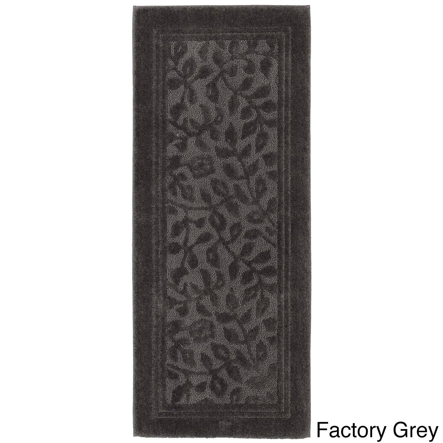 Mohawk Home Wellington Factory Gray Bath Rug, 2& x 5& WGL03