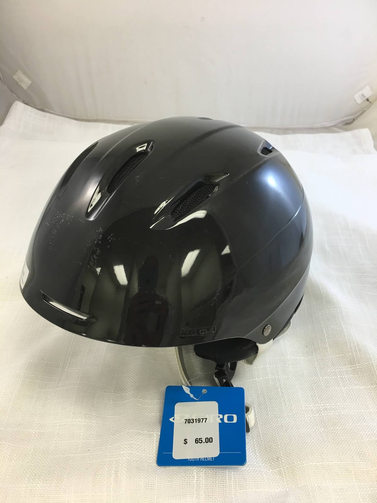 giro youth tilt snow helmet
