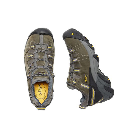 pleated skirt ankle boots