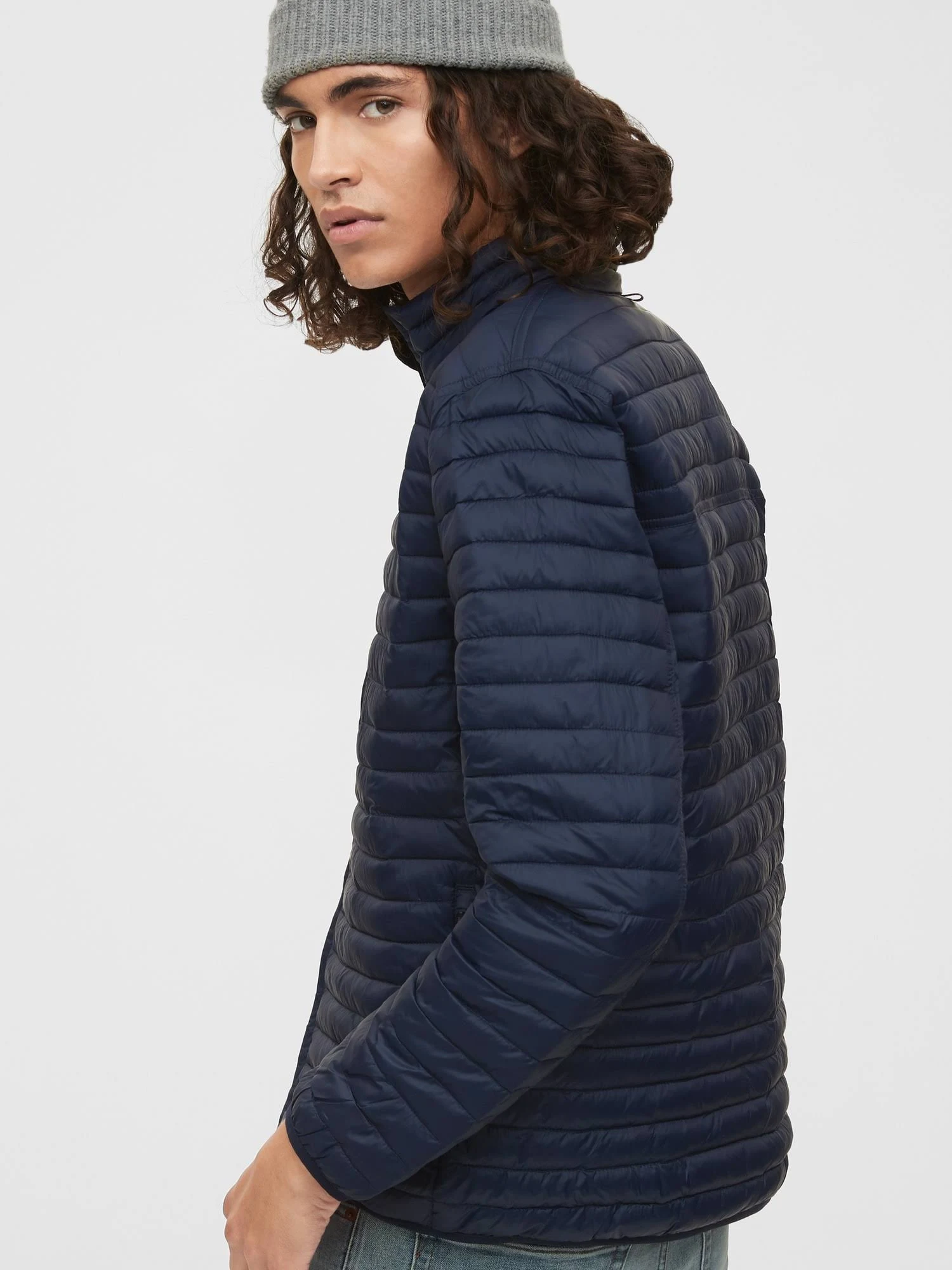 gap upcycled lightweight puffer jacket