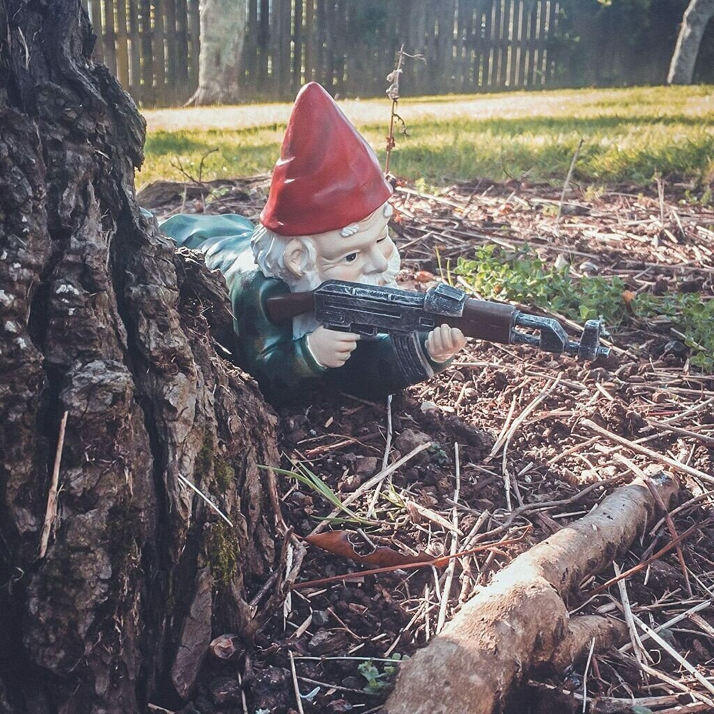 Funny Army Garden Gnome Statue，Amusing Army Military Gnome Holding SLR
