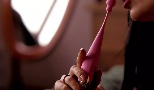 Vita Pinpoint clit stimulator