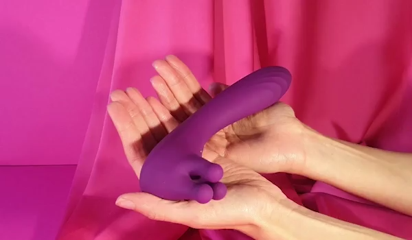 Exalter Gyrating vibro stimulator