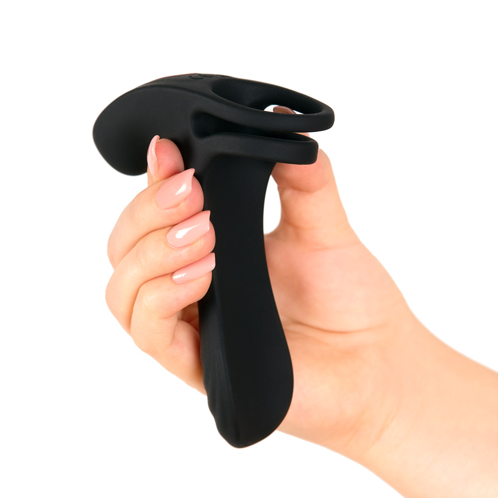 Magnum Vibrating cock sleeve with clit stimulator