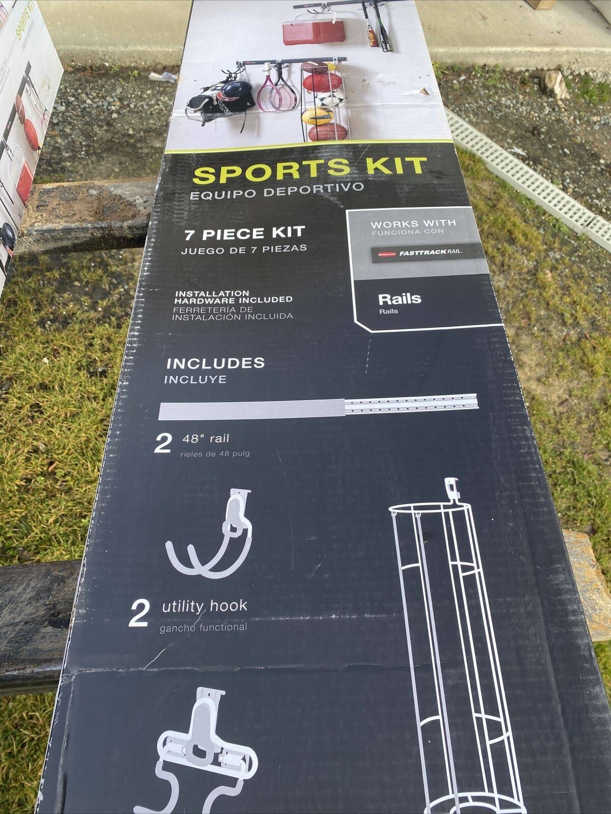 Rubbermaid FastTrack Rail 7 Piece Sports Kit CT03s