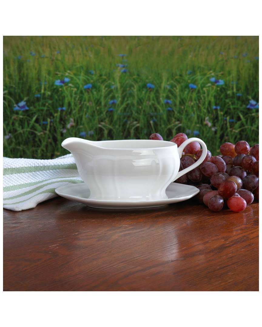 Mikasa Antique White Gravy Boat CT03s
