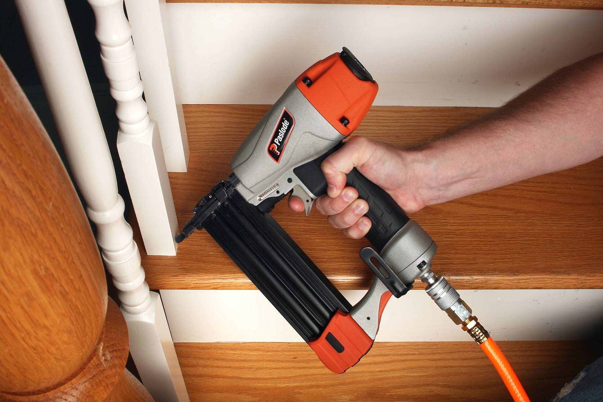 🔥Paslode 515600 Pneumatic Brad Nailer 18 Gauge CT03s