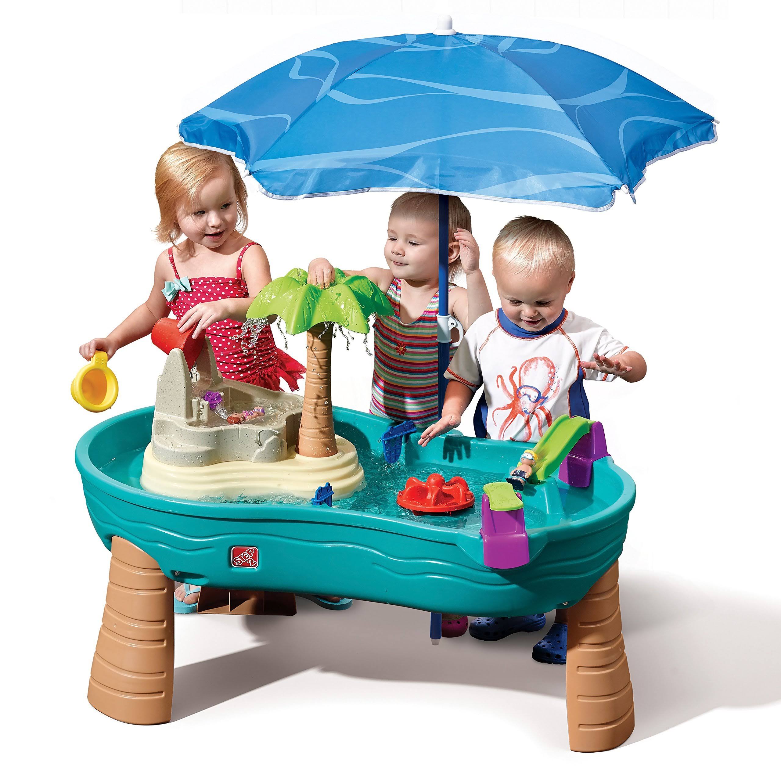 step2-splish-splash-seas-water-table-with-umbrella-hrazda