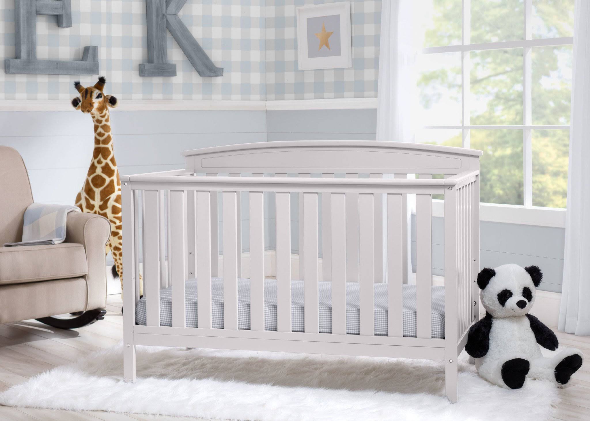Delta Children Gateway 4in1 Convertible Crib White Frgino