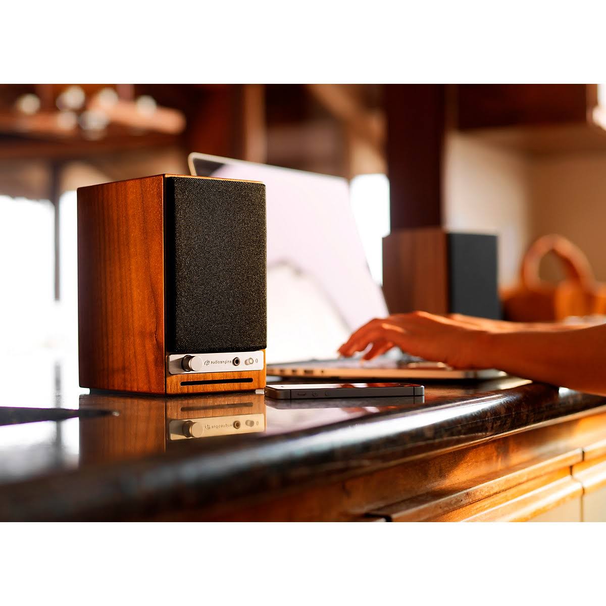 Audioengine HD3 2Way Powered Bookshelf Speakers Bluetooth Walnut