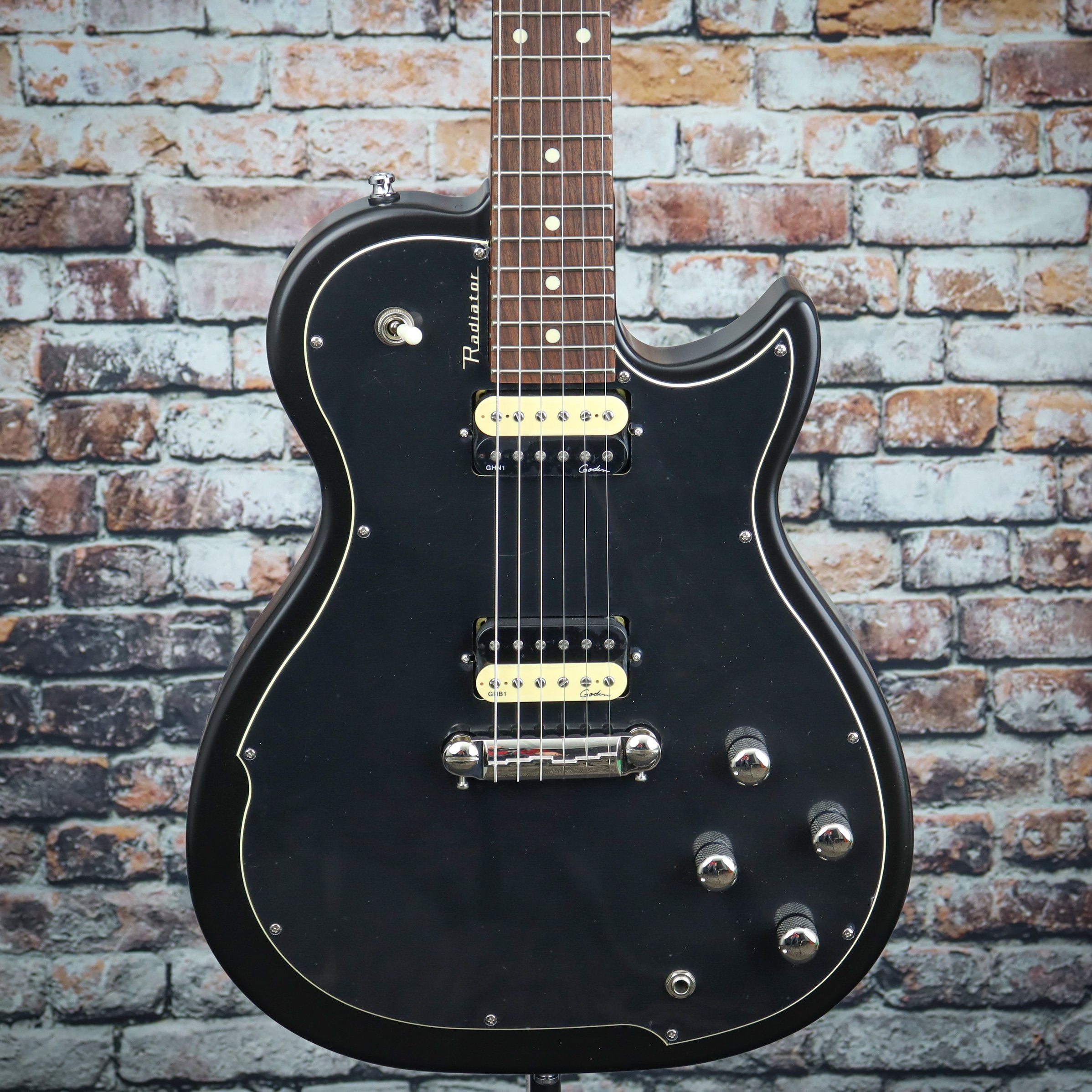 godin radiator matte black