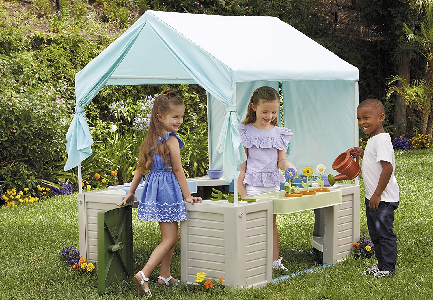little tikes backyard bungalow house