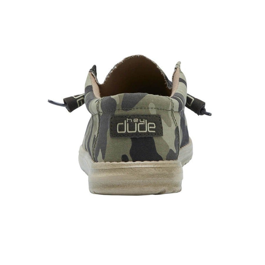 wally canvas camo