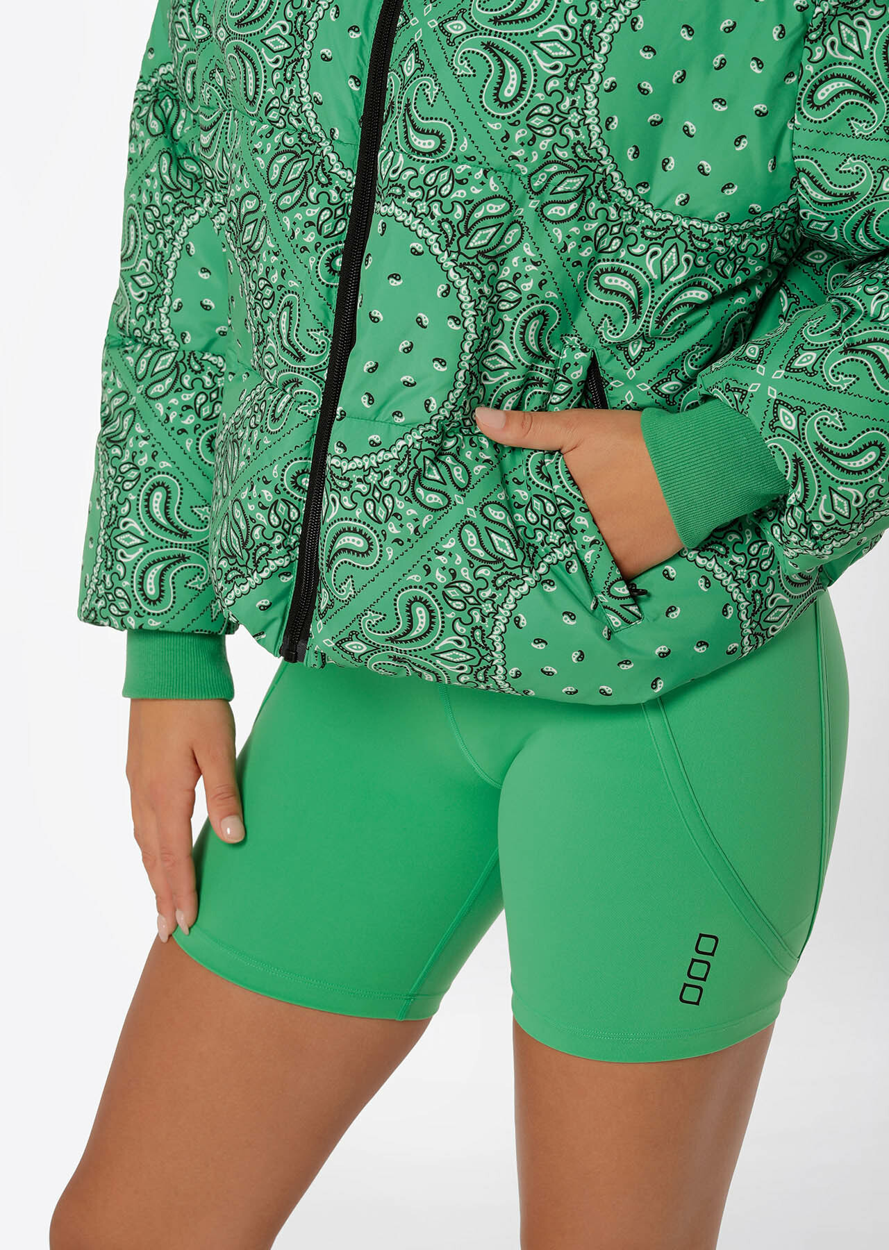 Lorna Jane Weightless Bandana Puffer Jacket