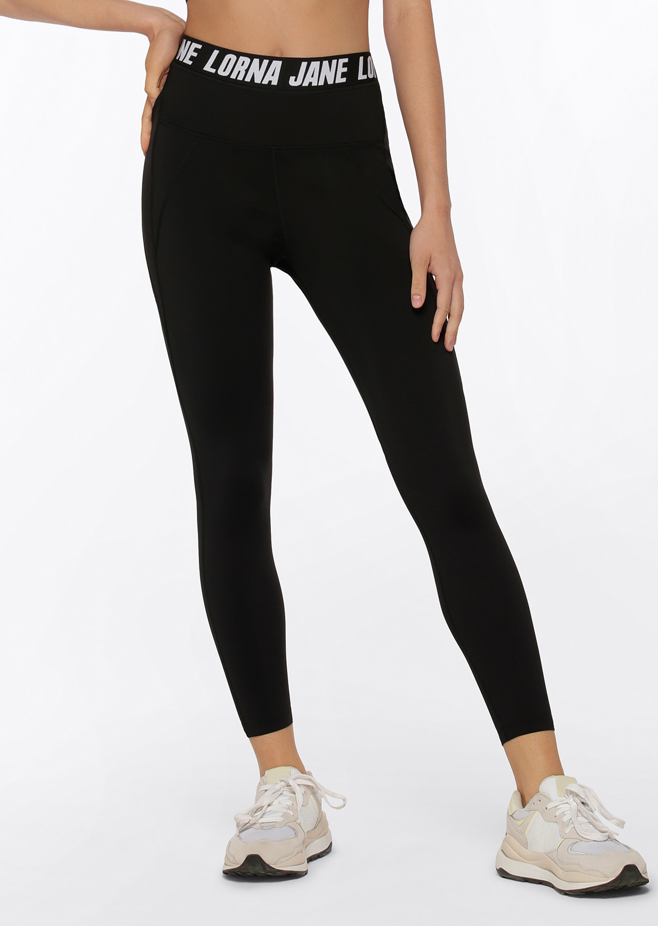 Lorna Jane Relay Booty Phone Ankle Biter Leggings
