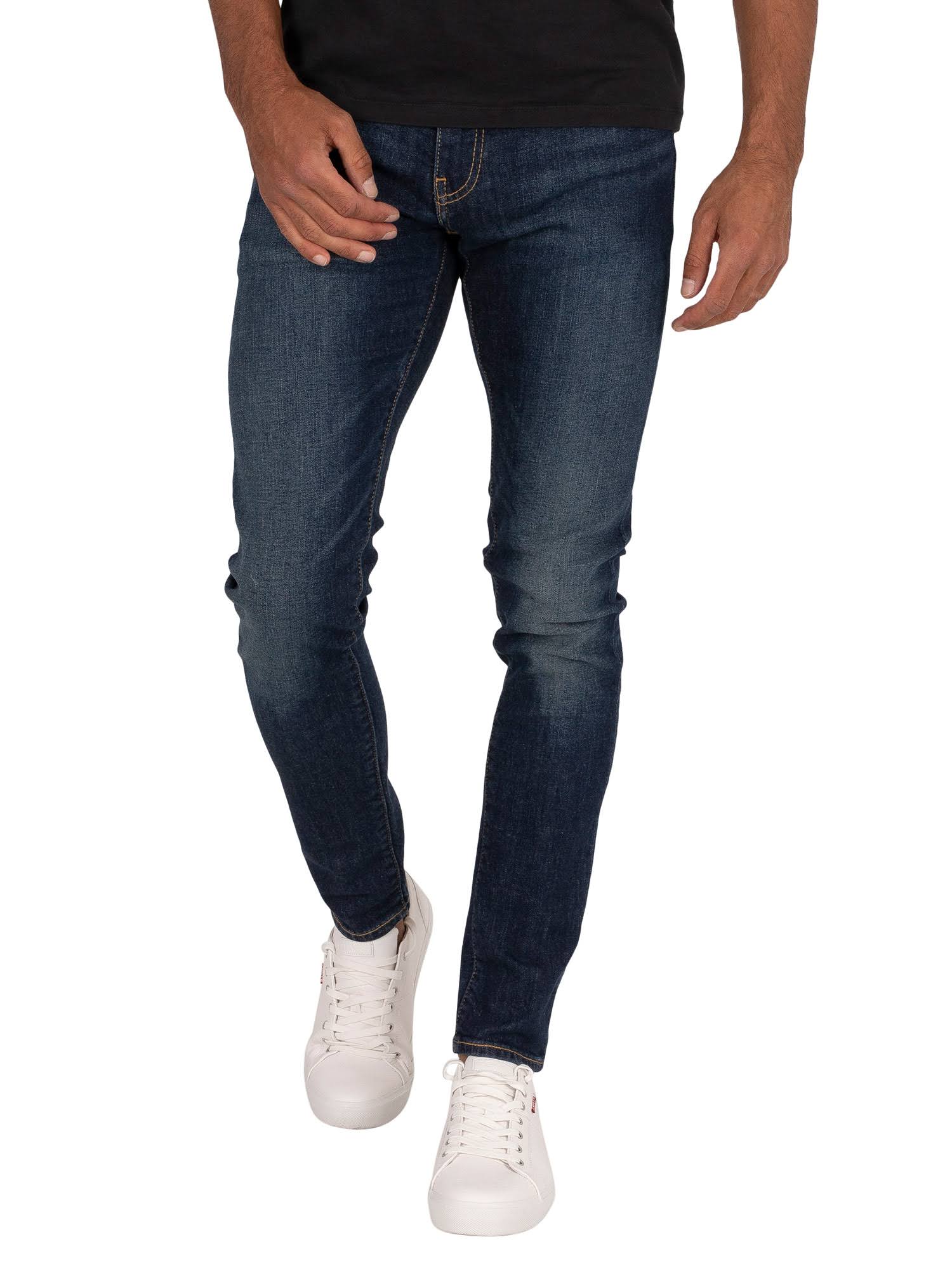 levi's skinny taper